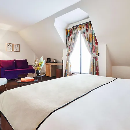Hotel Plaza Tour Eiffel Parigi
