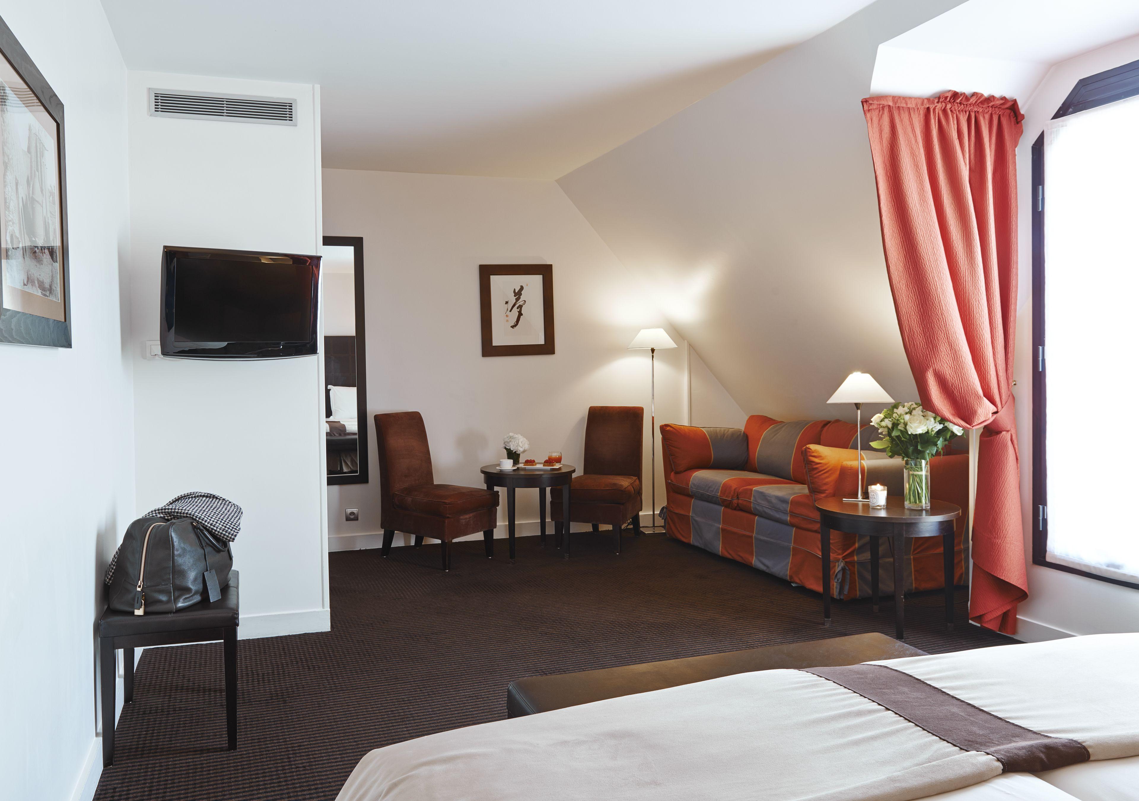 Plaza Tour Eiffel Hotel 4*